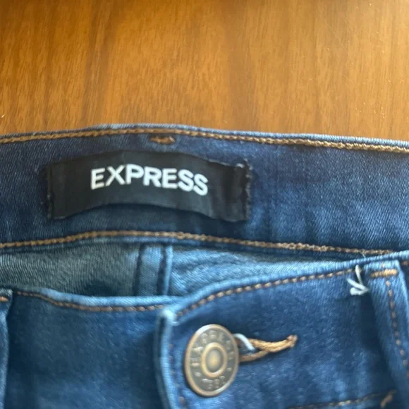 Women’s size 6 Express Skinny Jeans - Picture 6 of 6